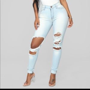 High waisted ripped jeans